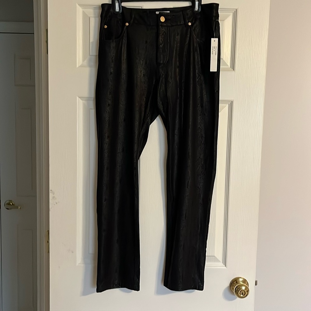 *NWT* Eric Faux Reptile Skin Pants